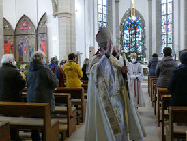 Diözesale Aussendung der Sternsinger des Bistums Fulda in St. Crescentius (Foto: Karl-Franz Thiede)